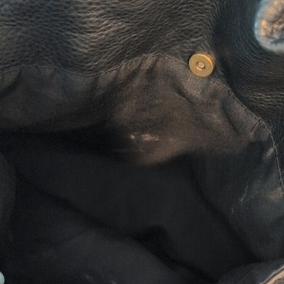 Bueno Faux Leather Overnight Bag In Good Used Condition - Picture 4 of 12